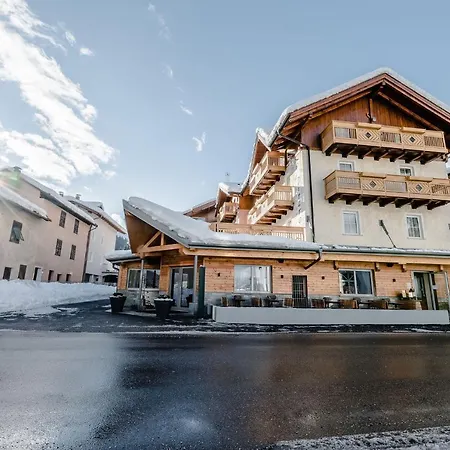 Albergo Dimaro Wellness Hotel-3